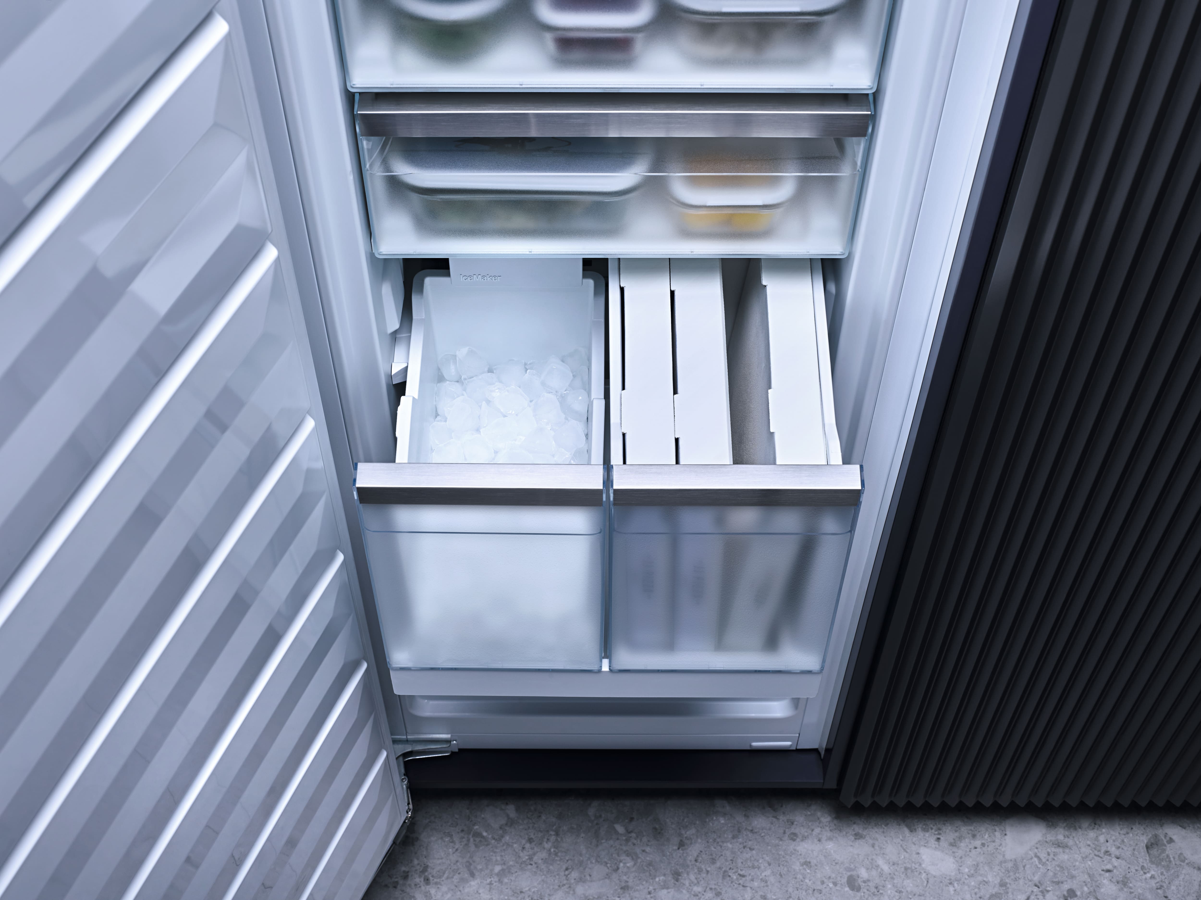 MIELE FNS7774D inbouw vriezer - 178cm