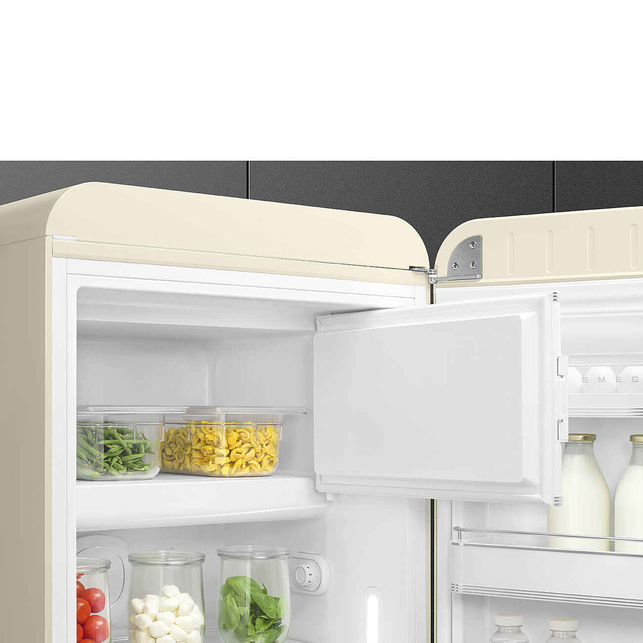 SMEG FAB28RCR6 vrijstaande koelkast met vriesvak - 153cm