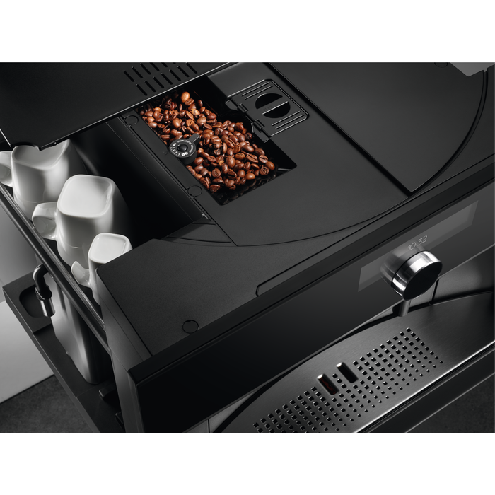 AEG KKK994500B inbouw koffiemachine - 45cm AEG KKK994500B inbouw koffiemachine - 45cm